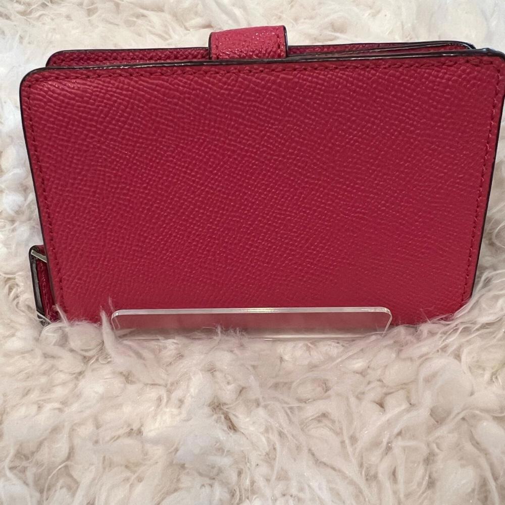 COACH Fuschia Bi Fold Wallet (CHXX030) - Picture 3 of 10